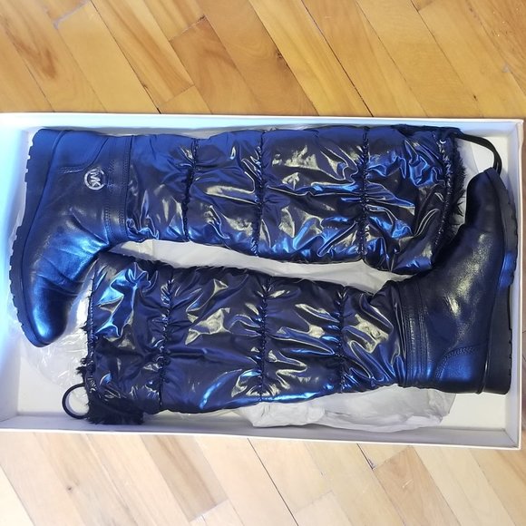 Michael Kors Brandy Snow Boots Size 8 - Picture 3 of 5